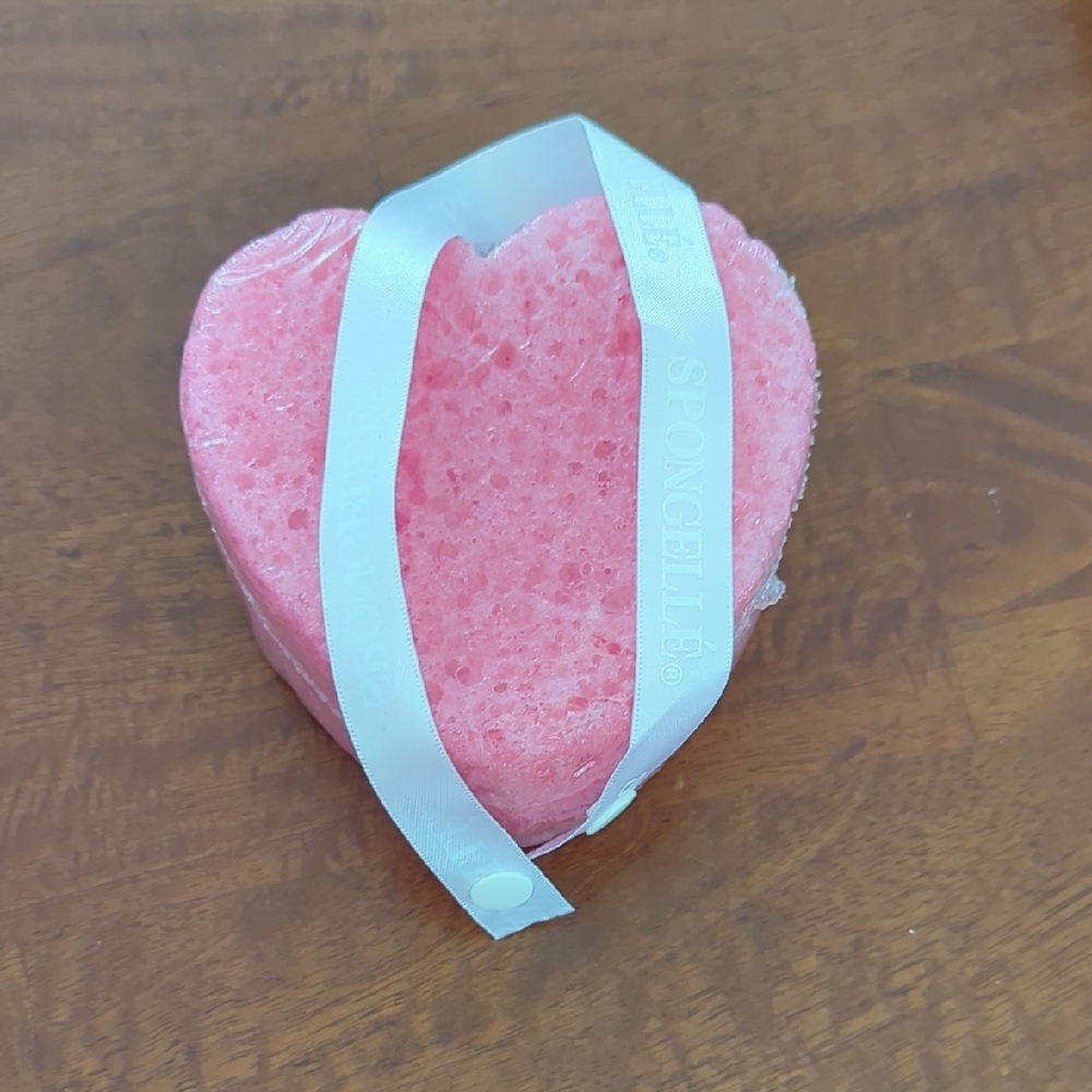 Spongelle Pink Camellia Infused Buffer - Picture 5 of 5